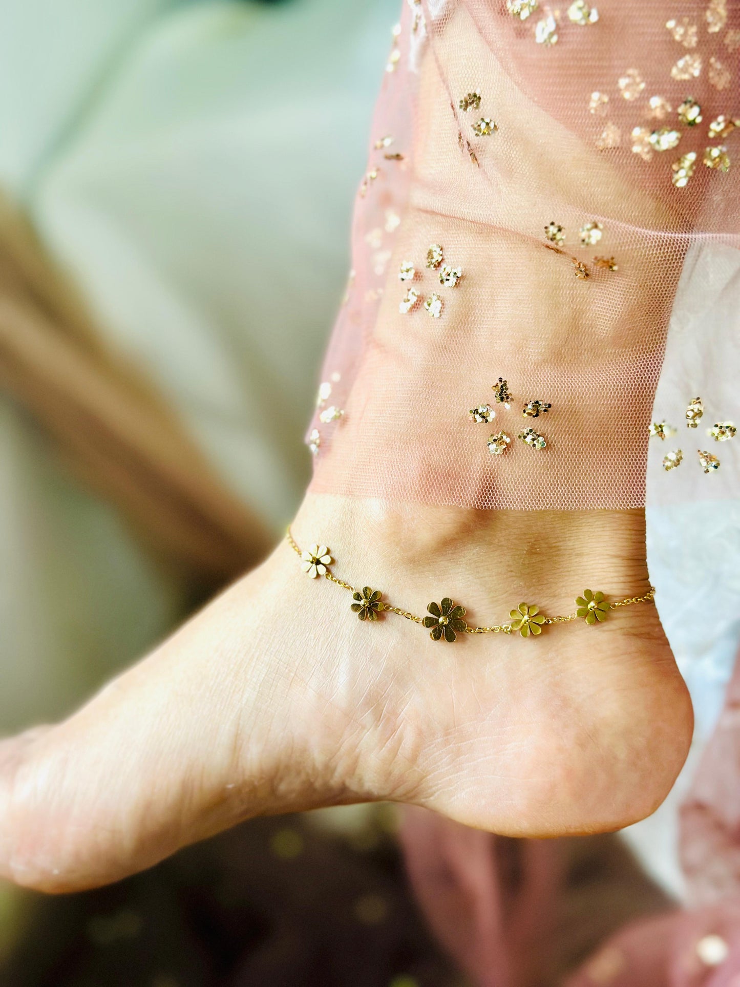 Flower anklet