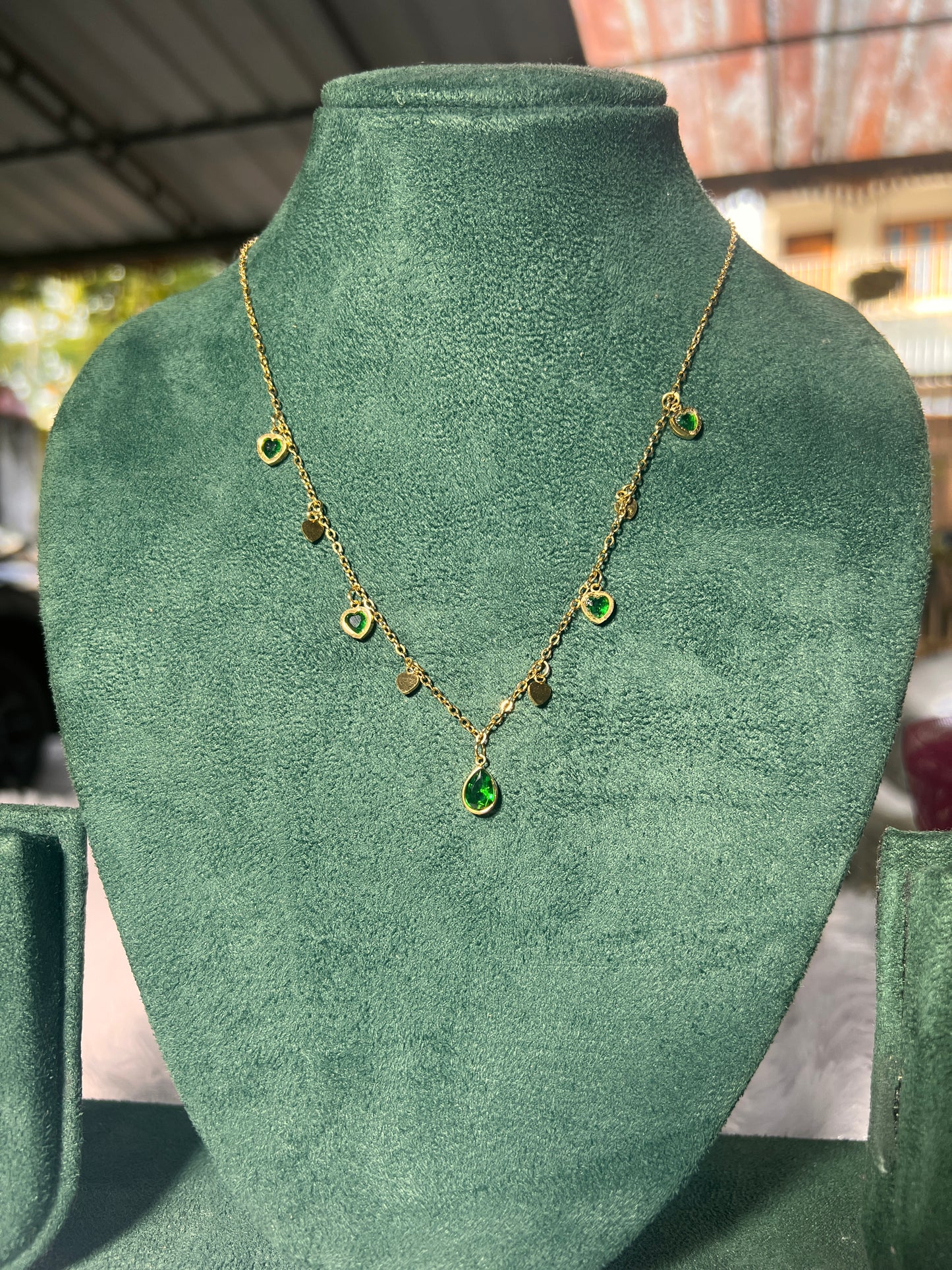 Green stoned hanging chain