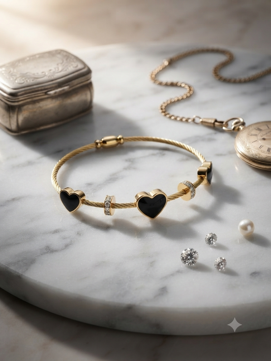 Heart theam magnetic bangle