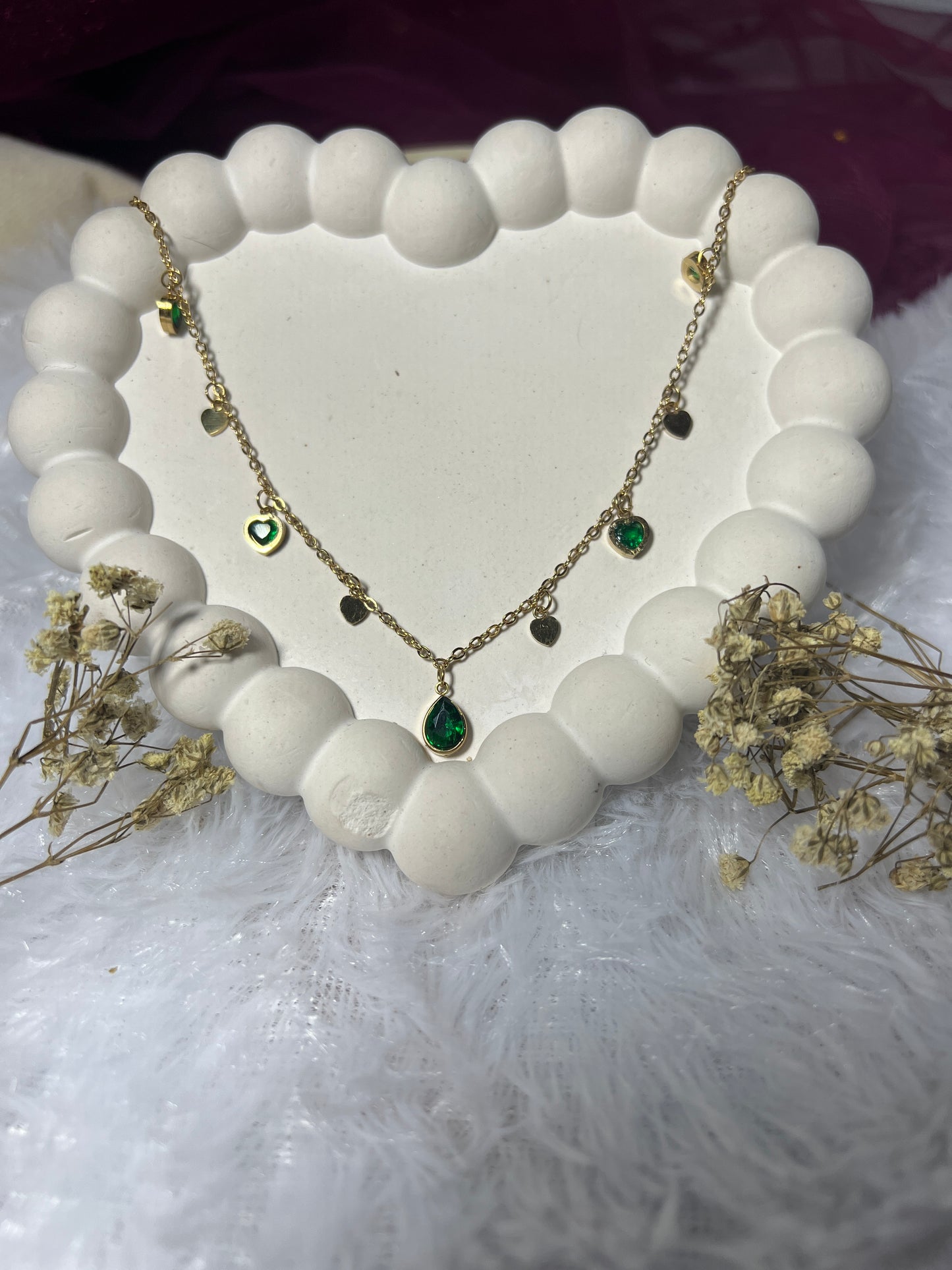 Green stoned hanging chain