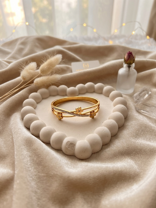 Baby bangle