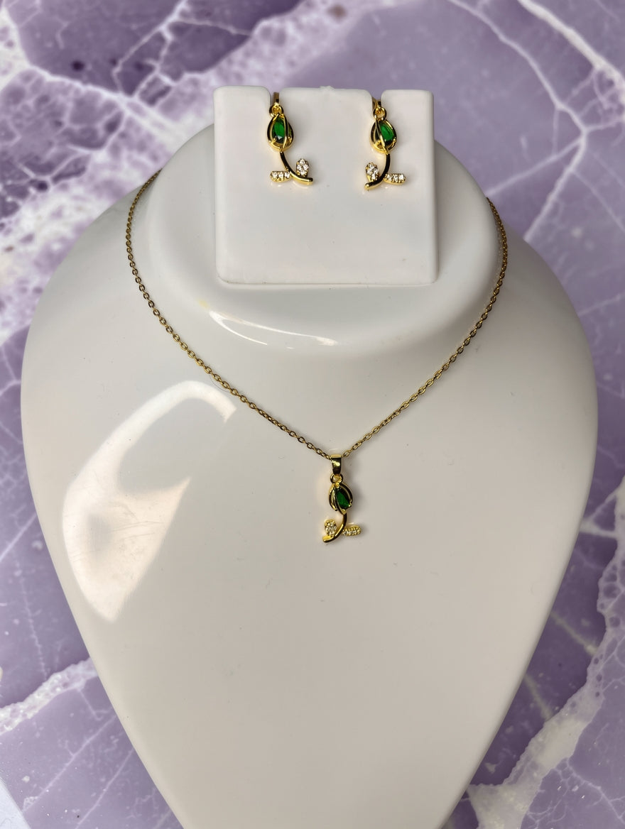 Green tulip pendant  with earrings