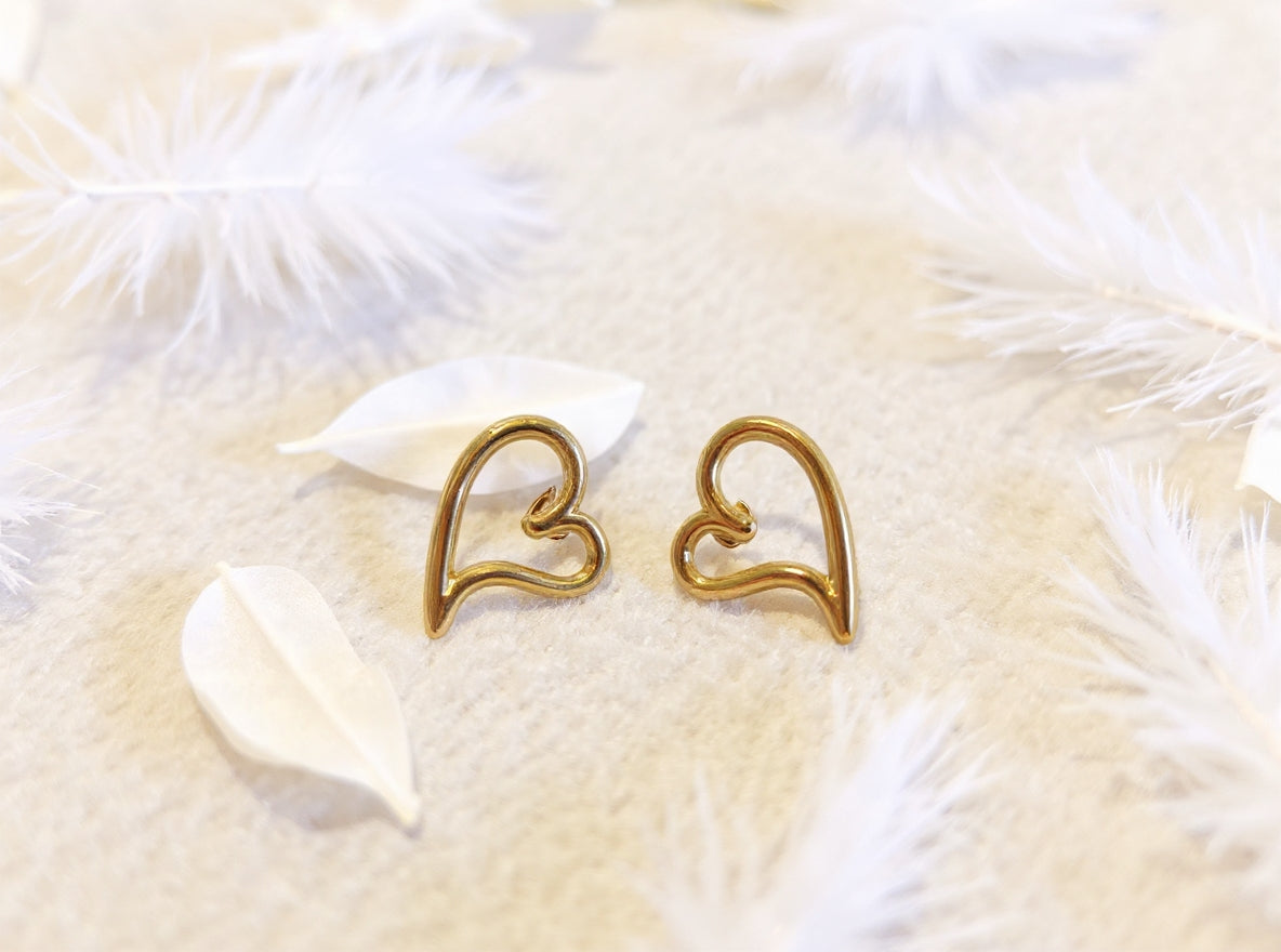 Heart Outline Stud Earrings.