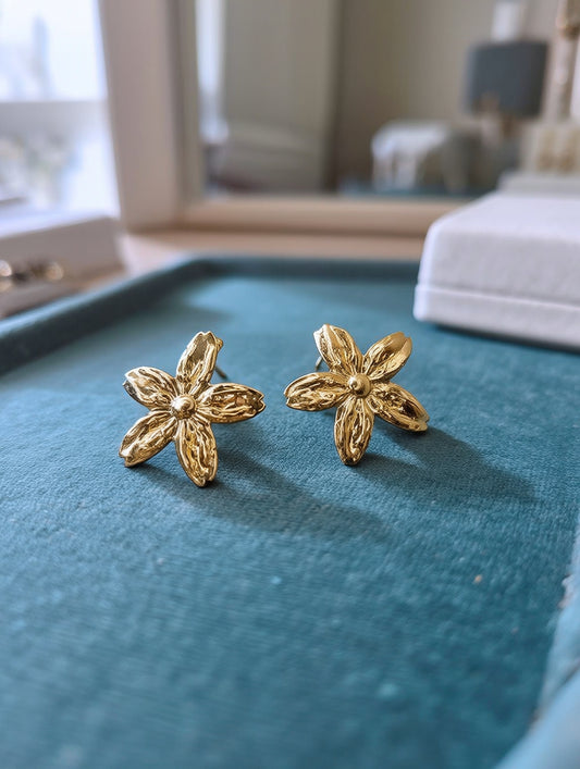 flower theamed earrings