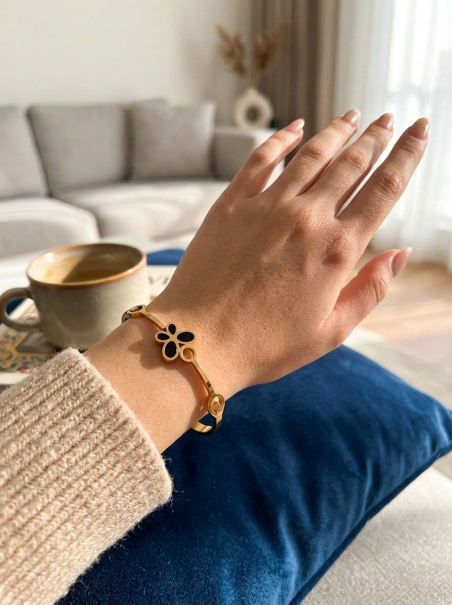 Butterfly bangle