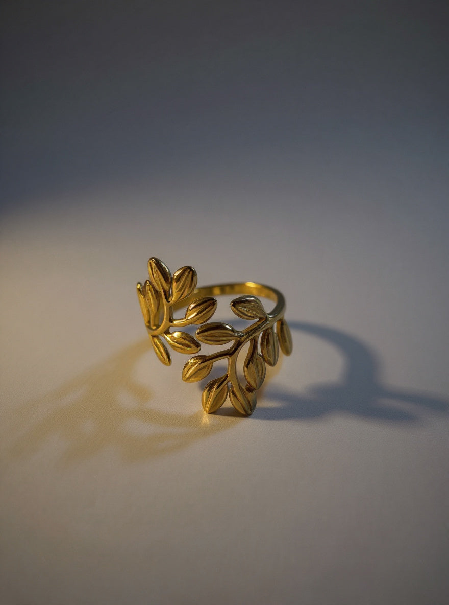 Clover themed ring HJ-1065