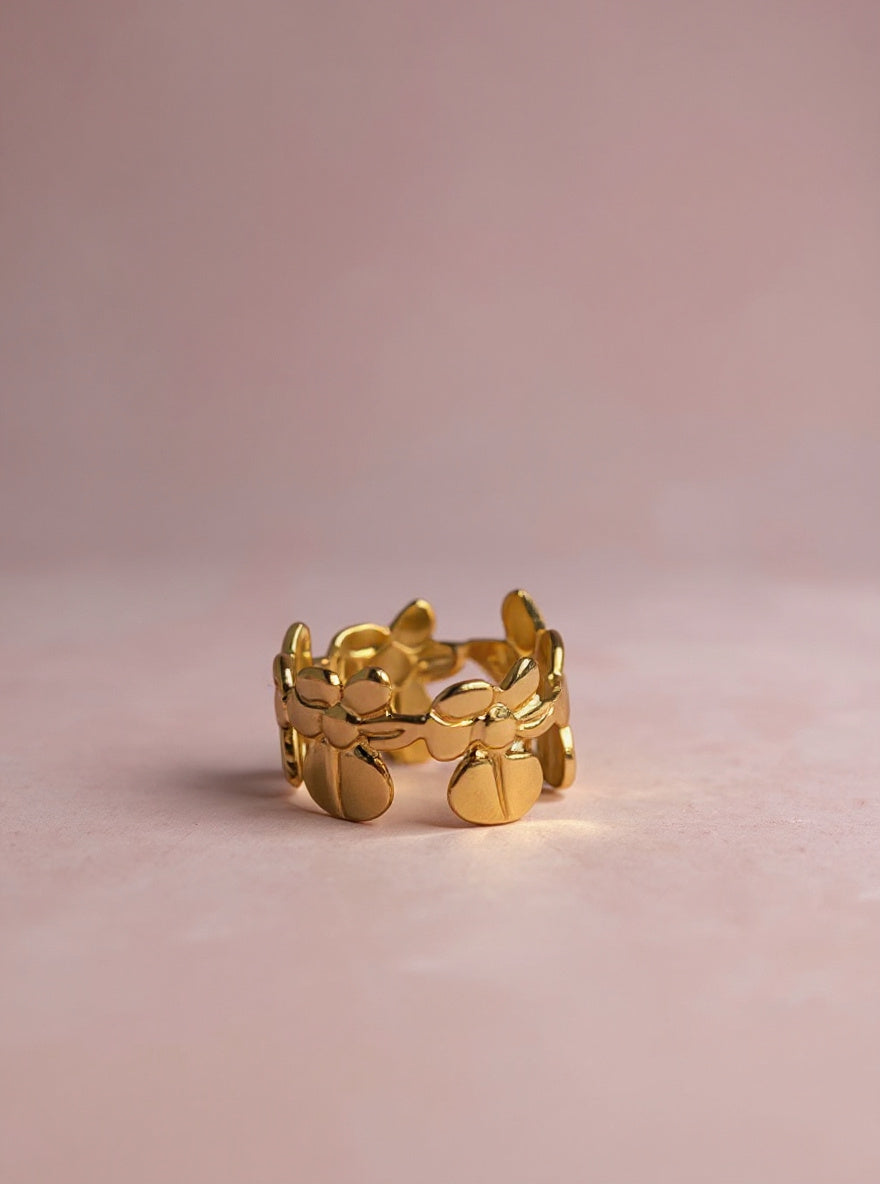 Leaf themed ring   HJ-1060