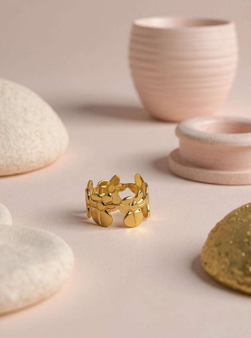 Leaf themed ring   HJ-1060
