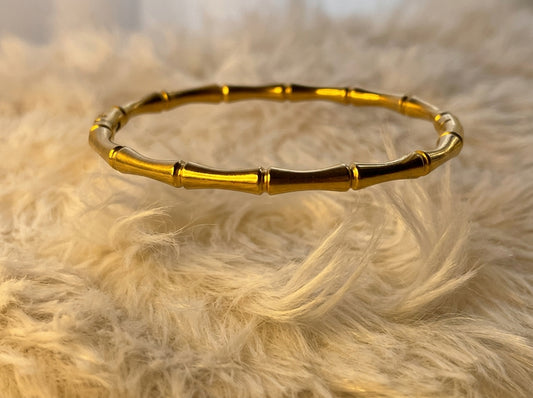 Korean Anti‑Tarnish Bamboo‑Style Gold Bangle.