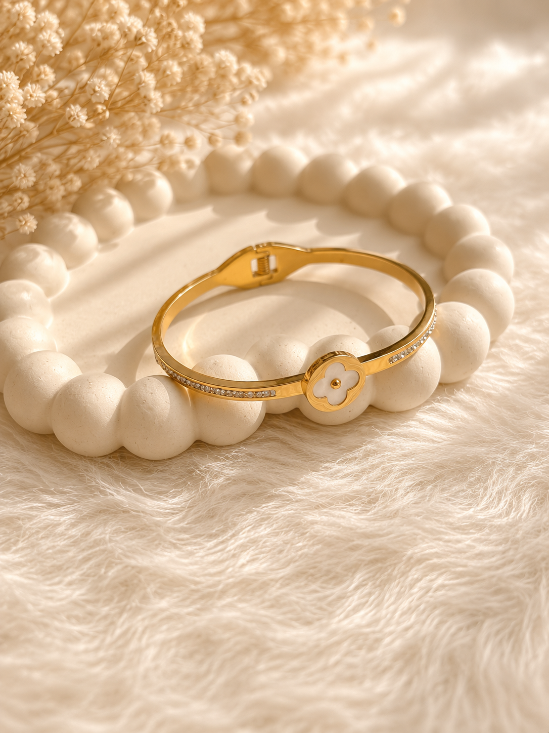 Gold Clover Stone Bangle
