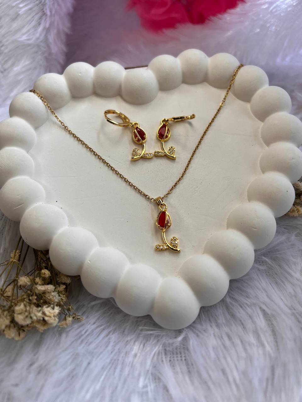 Red stone pendant necklace with matching earrings. HJ-1074